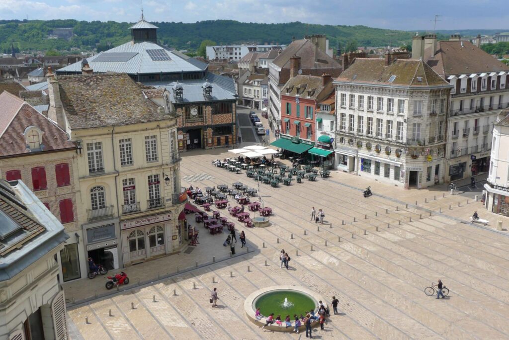 2017 Place De La Republique Service Communication Ville De Sens3 1024x684