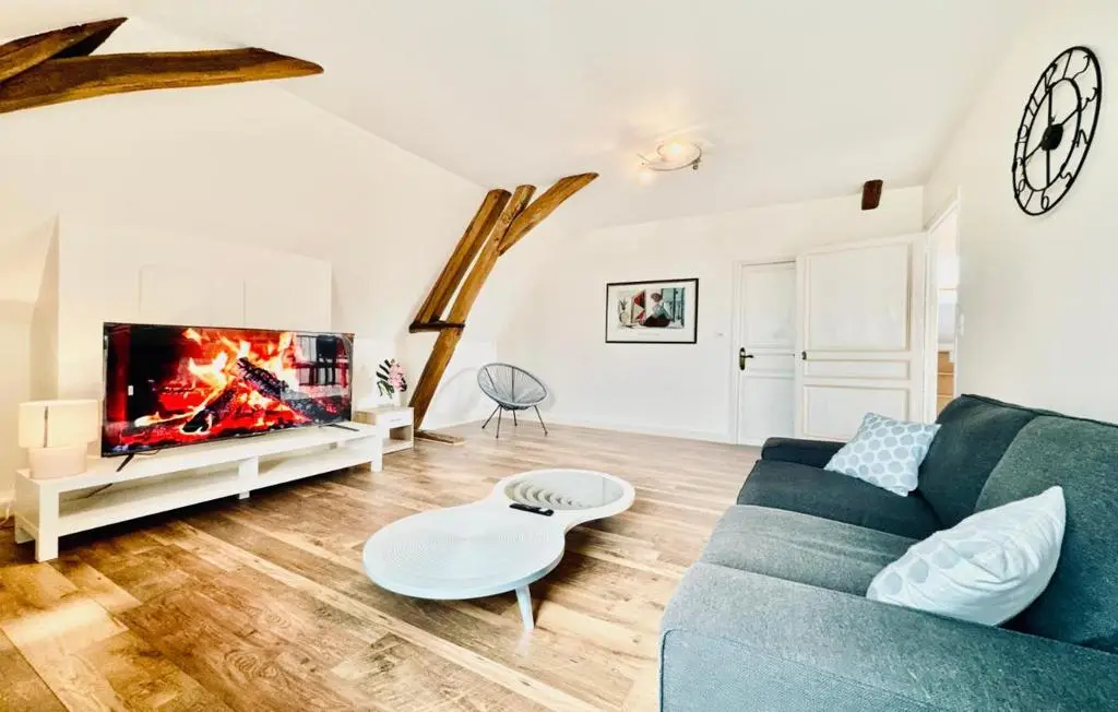 18 salon 2e étage 1024x652