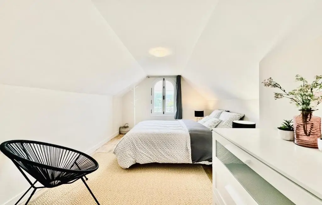 21 chambre lit double 2e étage 1024x652